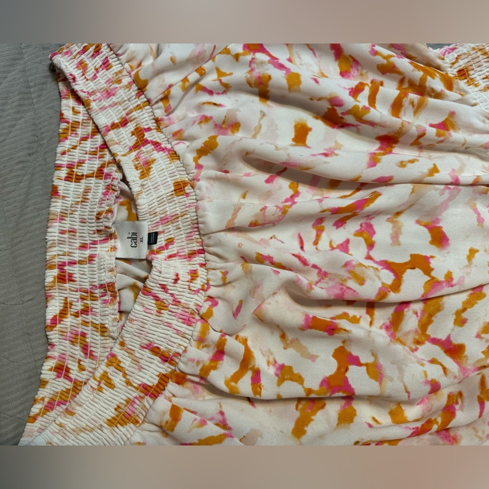 Cabi dressy blouse size XL off white, orange, pink, tan color pattern.